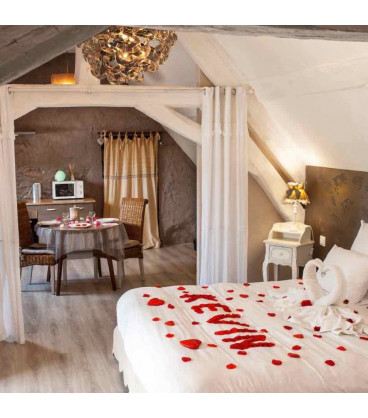 Coffret cadeau détente pour 2 nuits dans une love room à 1h10 de Paris, week end amoureux
