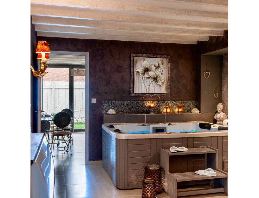 Coffret détente 1 nuit semaine dans la Suite "Juste Toi et Moi. Hôtel Spa à 1h de Reims