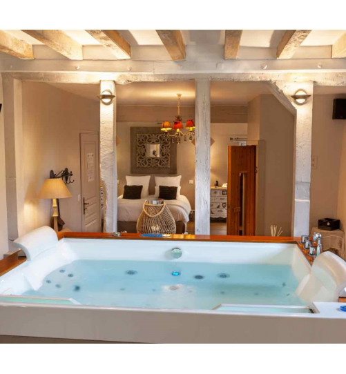 Suite de Charme avec jacuzzi et sauna privatifs