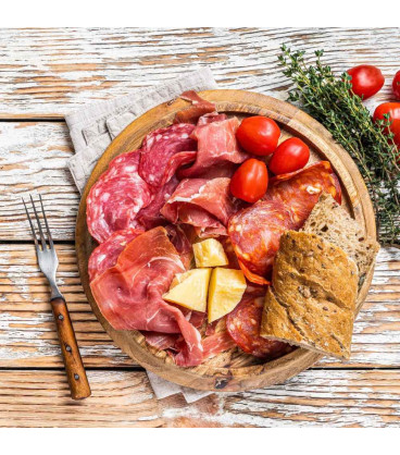 Assiette Apéro Saucisson chez Charme au fil de l'eau