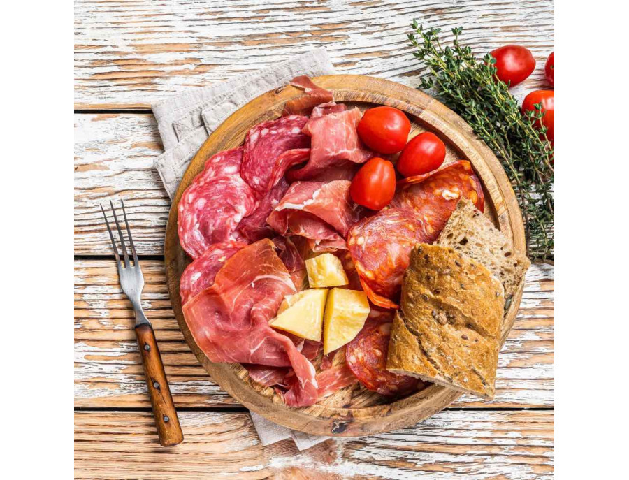 Assiette Apéro Saucisson chez Charme au fil de l'eau