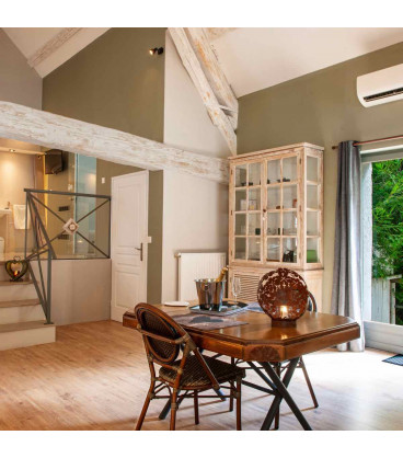 Le coffret cadeau détente "Suite Baiser Volé" dans notre Hôtel de Charme à 45 minutes de Privins..